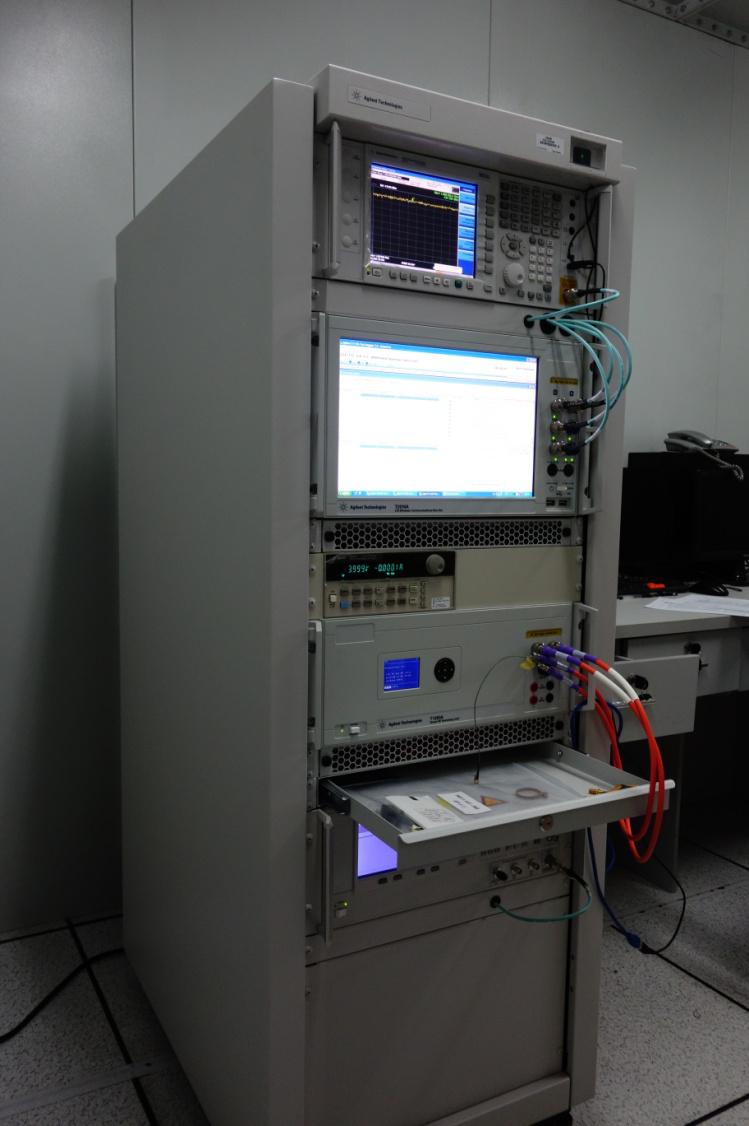 摩尔实验室4G（LTE）测试系统正式投入使用